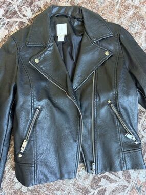 H&M Black Faux Leather Biker Jacket - Classic Moto Style